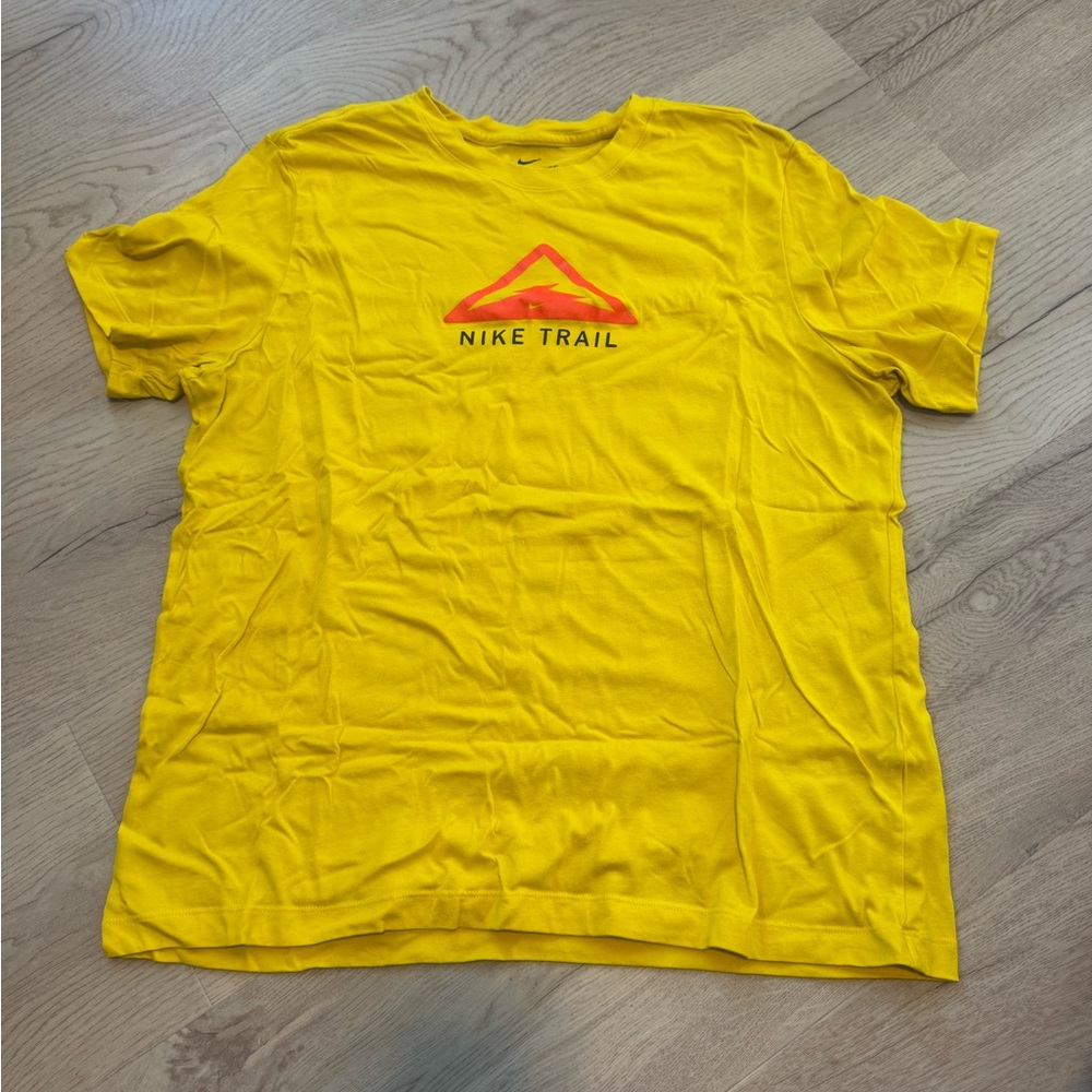 Nike Trail Bright Yellow Men's Tee